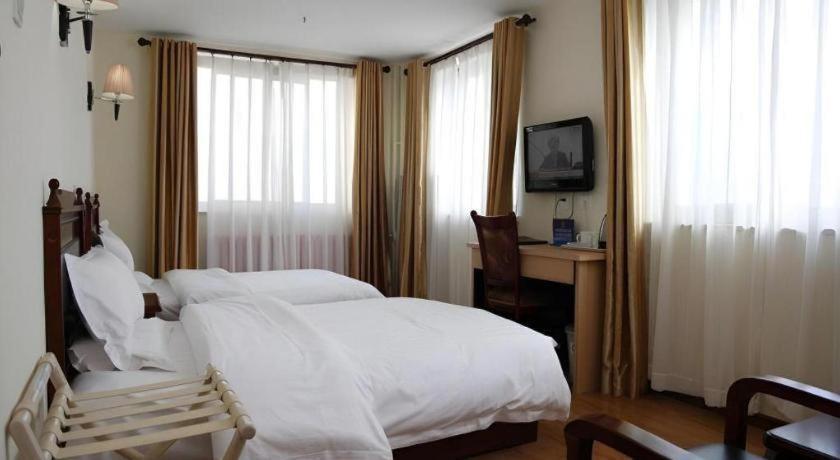 Beijing Yi Jia Hotel Exterior photo